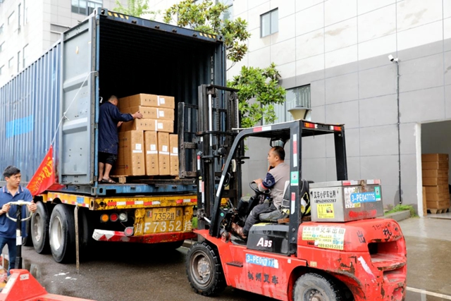 又一突破！首批“瀘州造”自行車通過跨境電商出口發運，貨物進出口再添新動能